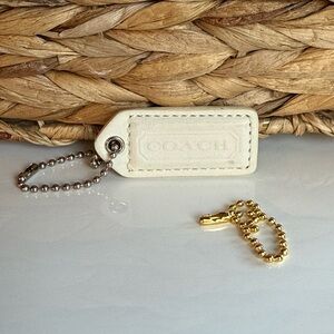 Coach White Leather Classic Hang Tag